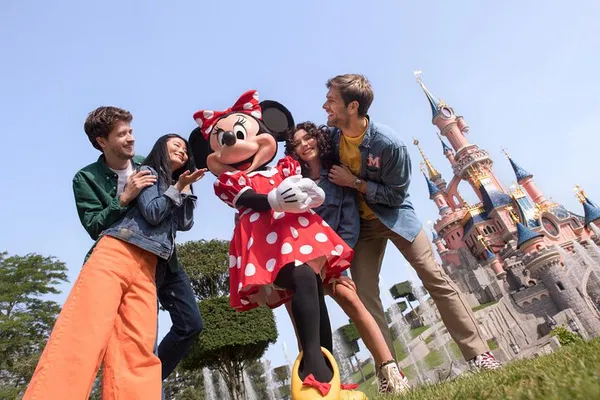 Enchanting Escapade: Disneyland® Paris Adventure with Stress-Free Transport