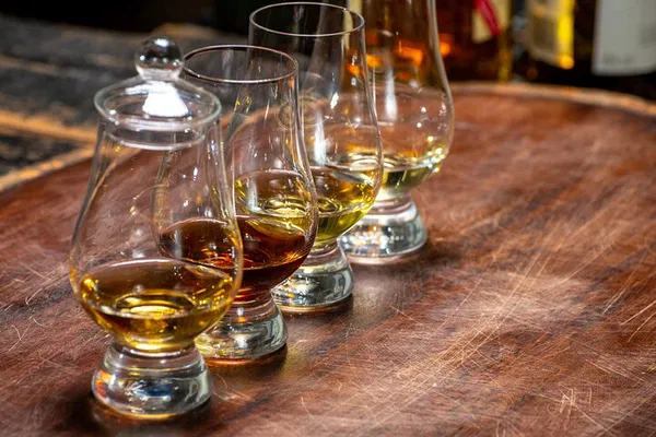 Unlock Scotland's Liquid Gold: An Edinburgh Whisky Tasting Journey