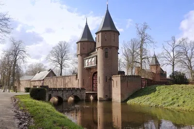 Utrecht Unveiled: A Personalized Half-Day Adventure