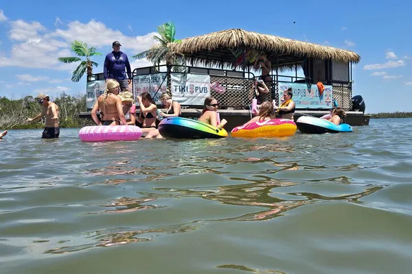 Ft Myers Beach Tiki Cruise: Sandbar Party!