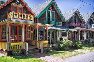 Martha's Vineyard Tour: See All 6 Towns in Comfort!