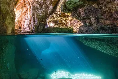 Kamenjak Boat Trip: Swim, Dine & Dino Footprints!