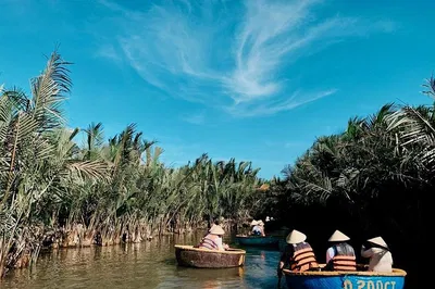 Hoi An Tour: City & Basket Boat Ride from Da Nang