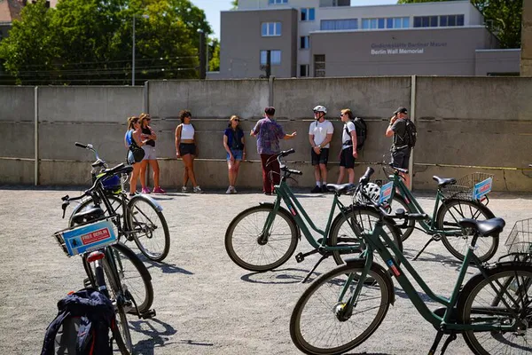 Berlin Wall & Third Reich Bike Tour: History Unearthed
