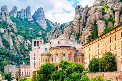 Uncorking Catalonia: A Private Wine & Montserrat Escape from Barcelona