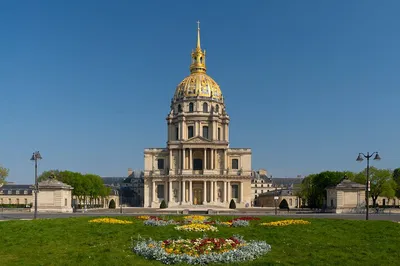 Unveiling French Military History: A Private Tour of Les Invalides Army Museum