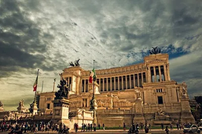 Unveiling Rome: A Luxurious, Personalized Chauffeur-Driven Adventure