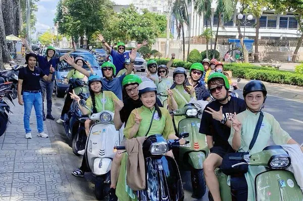 Saigon's Night Eats & Vespa Thrills: An Authentic Foodie Adventure