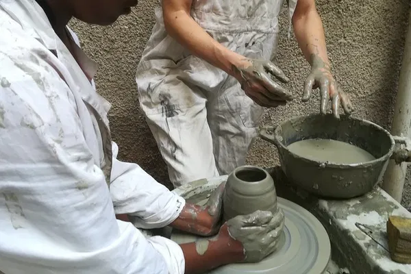 Unleash Your Inner Artist: Ceramic Tradition Workshop in Vietri sul Mare