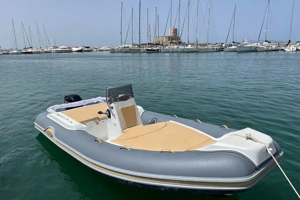 Egadi Islands Boat Rental: No License Needed!