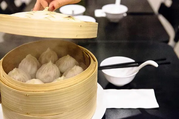 Melbourne Dumpling Tour: Chinatown's Hidden Gems