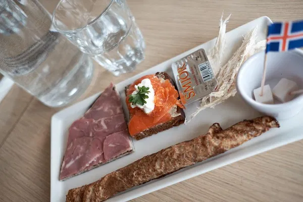 Reykjavik's Funky Food & Beer Walk: Taste Iceland!