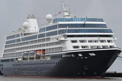 Effortless Cruise Connection: Private Transfer from Venice to Ravenna