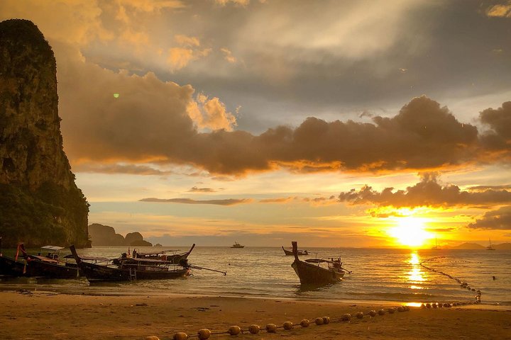 Krabi's 4 Islands Sunset: Seafood Dinner Cruise - A Coastal Dream!