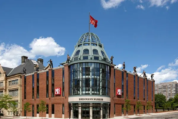 Discover Labor's Art: Skip the Line at Milwaukee's Grohmann Museum!