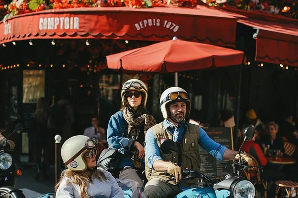 Parisian Charm: Vintage Sidecar Motorcycle City Tour