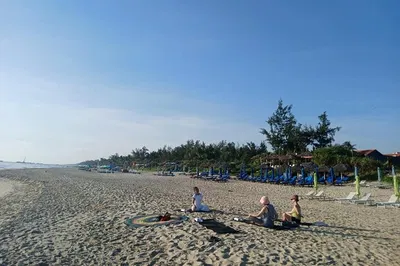 Sunrise Serenity: Hatha Yoga Awakening in Hoi An