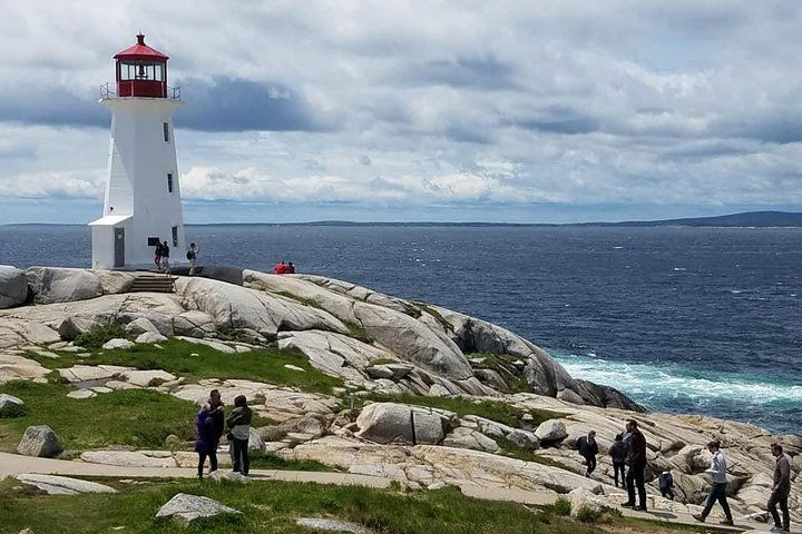 Unveiling Nova Scotia's Coastal Heritage: Peggy's Cove, Mahone Bay & Lunenburg