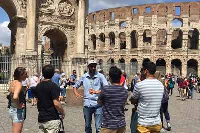 Step Back in Time: Colosseum Small-Group Tour with Roman Forum