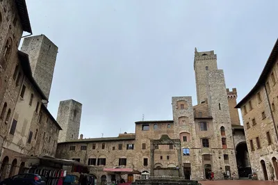 Unveiling Tuscany's Secrets: A Personalized Sommelier-Guided Tour
