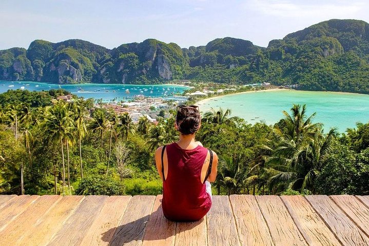 Explore Paradise: Phi Phi Islands Royal Jet Cruiser Tour from Phuket