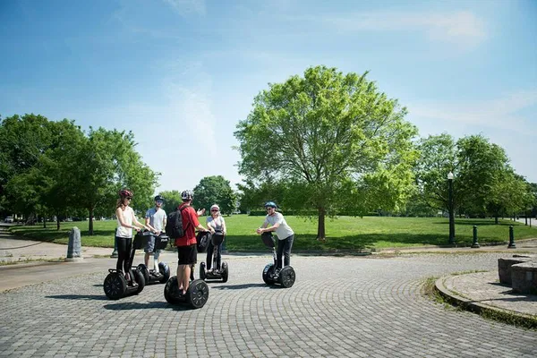 Glide Through History: Church Hill Segway Tour in Richmond