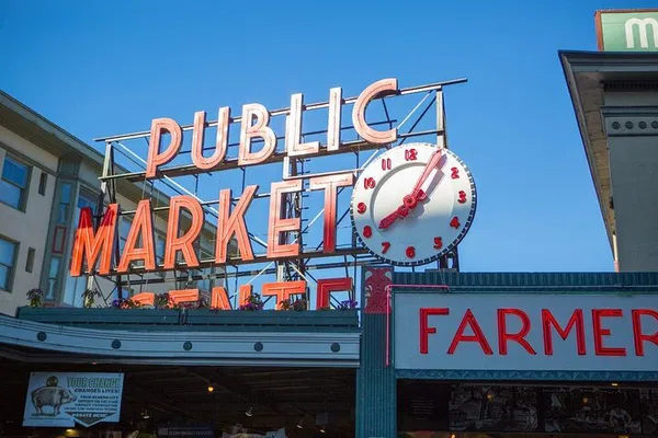 Pike Place Market Food Tour: Taste Seattle's Best!