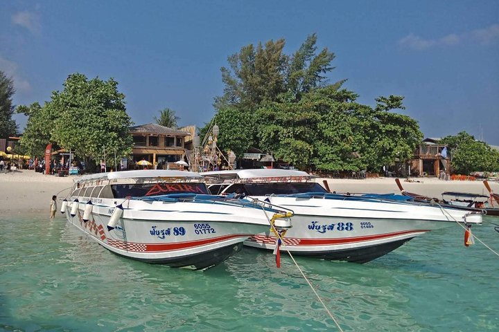 Island Hop in Style: Koh Mook to Koh Bulone Speedboat Transfer