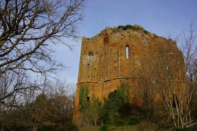 Unearth Etruscan Mysteries: Trekking Norchia's Ancient Necropolis from Rome