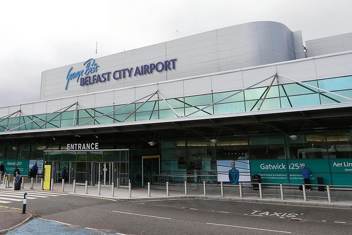 Stress-Free Belfast Arrival: Private Airport Transfer to Your Hotel