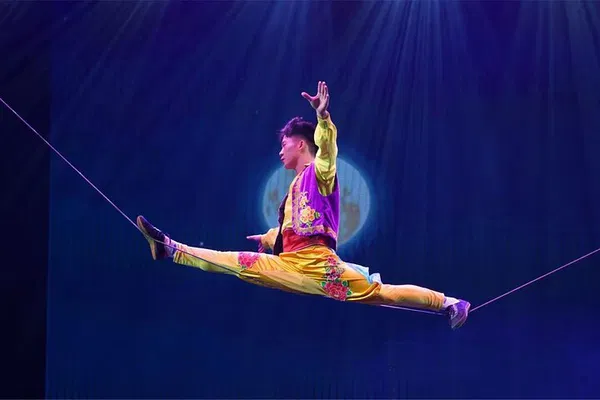 Beijing Red Theater Acrobatic Show: Witness the Unbelievable!