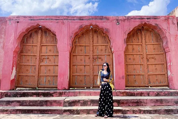 Jaipur Private Car Tour: See Top Sights in 1 Day!