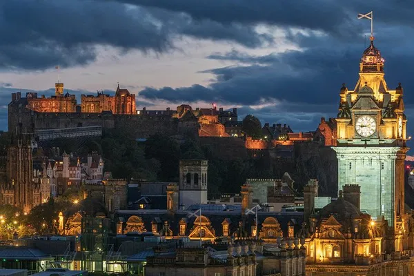 Edinburgh Photography Tour: Capture City's Beauty