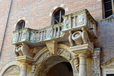 Unveil Verona's Secrets: A Passionate Romeo & Juliet Private Tour