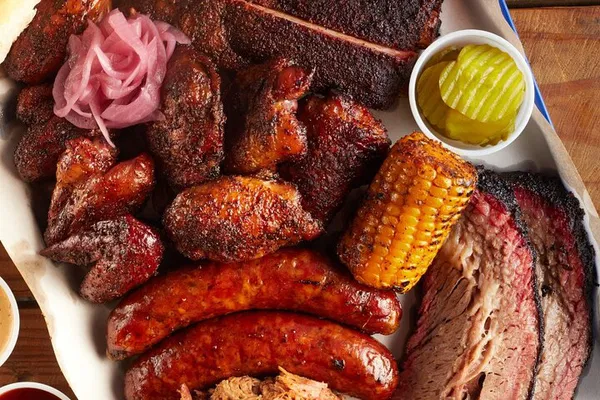 Dallas Food Tour: Eat, Drink & Discover History!