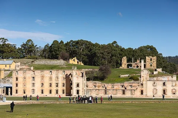Port Arthur Tour: Cruise, Park & Chocolate (Hobart)