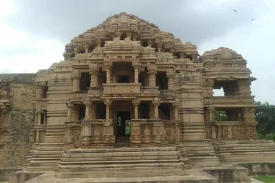 Gwalior Day Trip from Agra: Fort, Palace & History