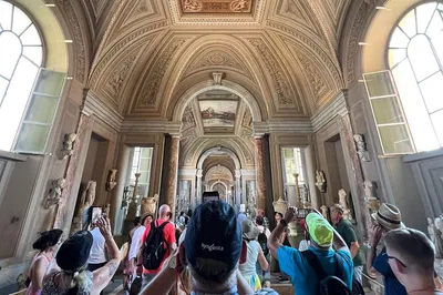 Vatican: Skip-the-Line Museum & Sistine Chapel Entry
