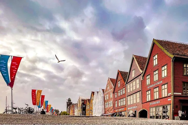 Bergen Walking Tour: Explore History & Hidden Gems