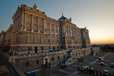 Unlock Madrid's Art: A Private Museum Tour of Prado, Reina Sofia & Thyssen