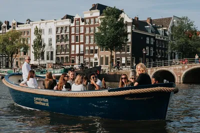 Amsterdam Canal Cruise: Uncover Hidden Gems in Luxury