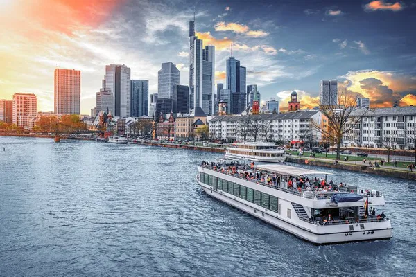 Frankfurt Walking Tour & River Cruise - Private!