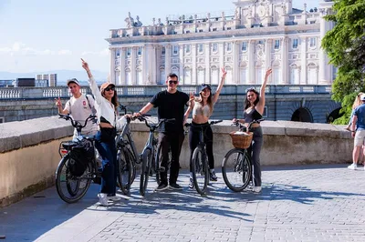Madrid Bike Tour: See Top Sights & Hidden Gems
