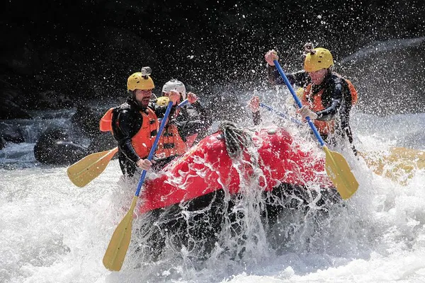 Bernese Oberland: Lütschine River Rafting Thrill!