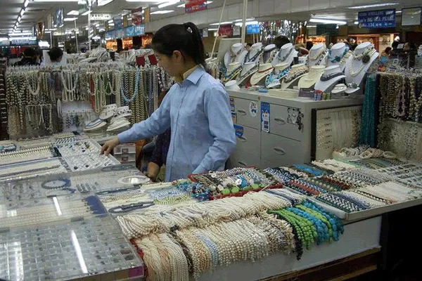 Unleash Your Inner Shopaholic: A Private, Flexible Shanghai Shopping Adventure