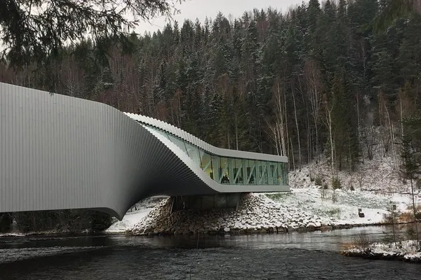 Oslo & Tyrifjord Limousine Tour: Unveiling Art and Nature's Masterpieces