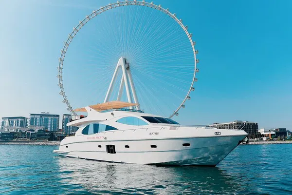Dubai Marina Yacht Tour: Unveiling Skyline Wonders!