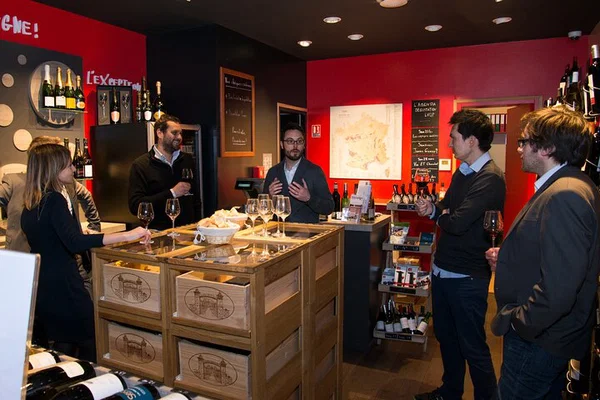Parisian Wine Tasting: Discover the Terroir with a Passionate Expert