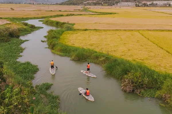 Sunset Serenity: Paddle Boarding on Nha Trang's Cai River