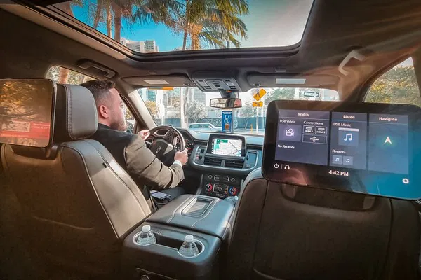 Miami Airport/Port Private Transfer: Ride in Style!